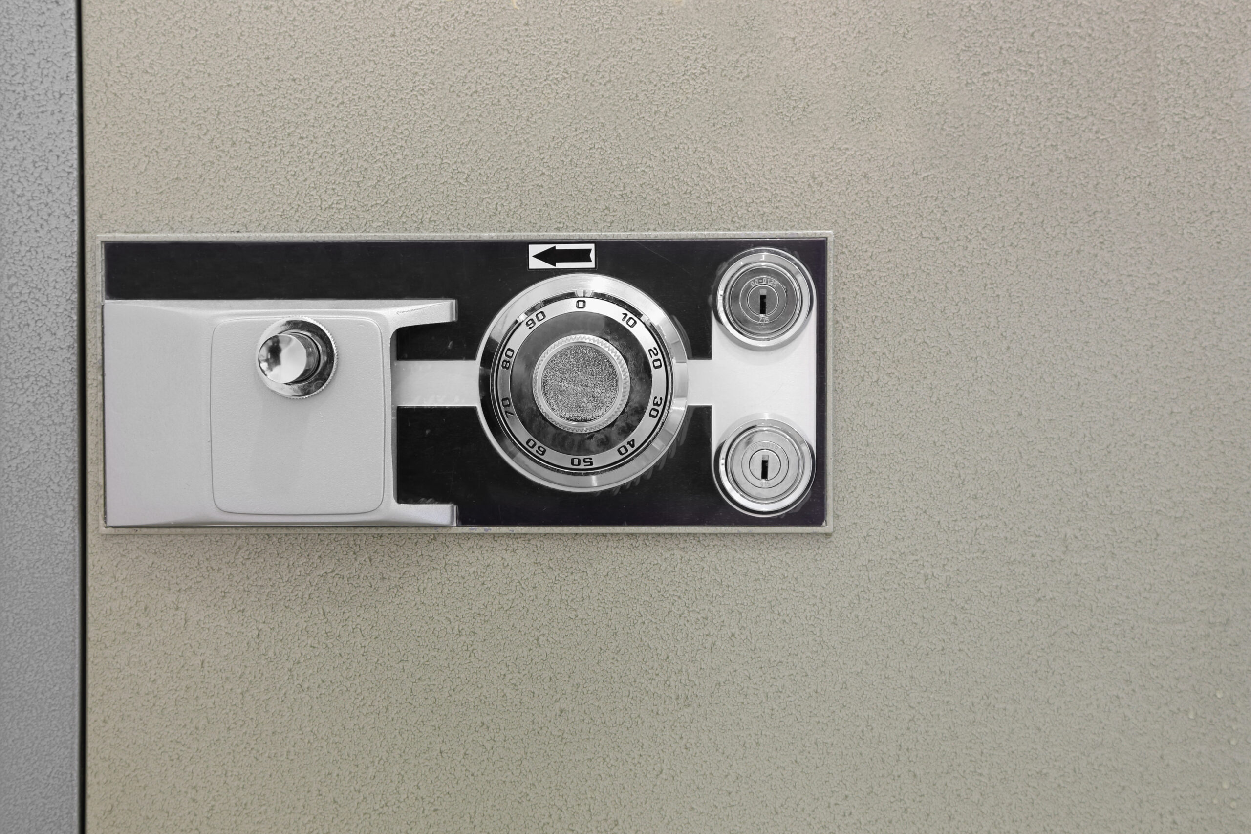 number dial on safe box